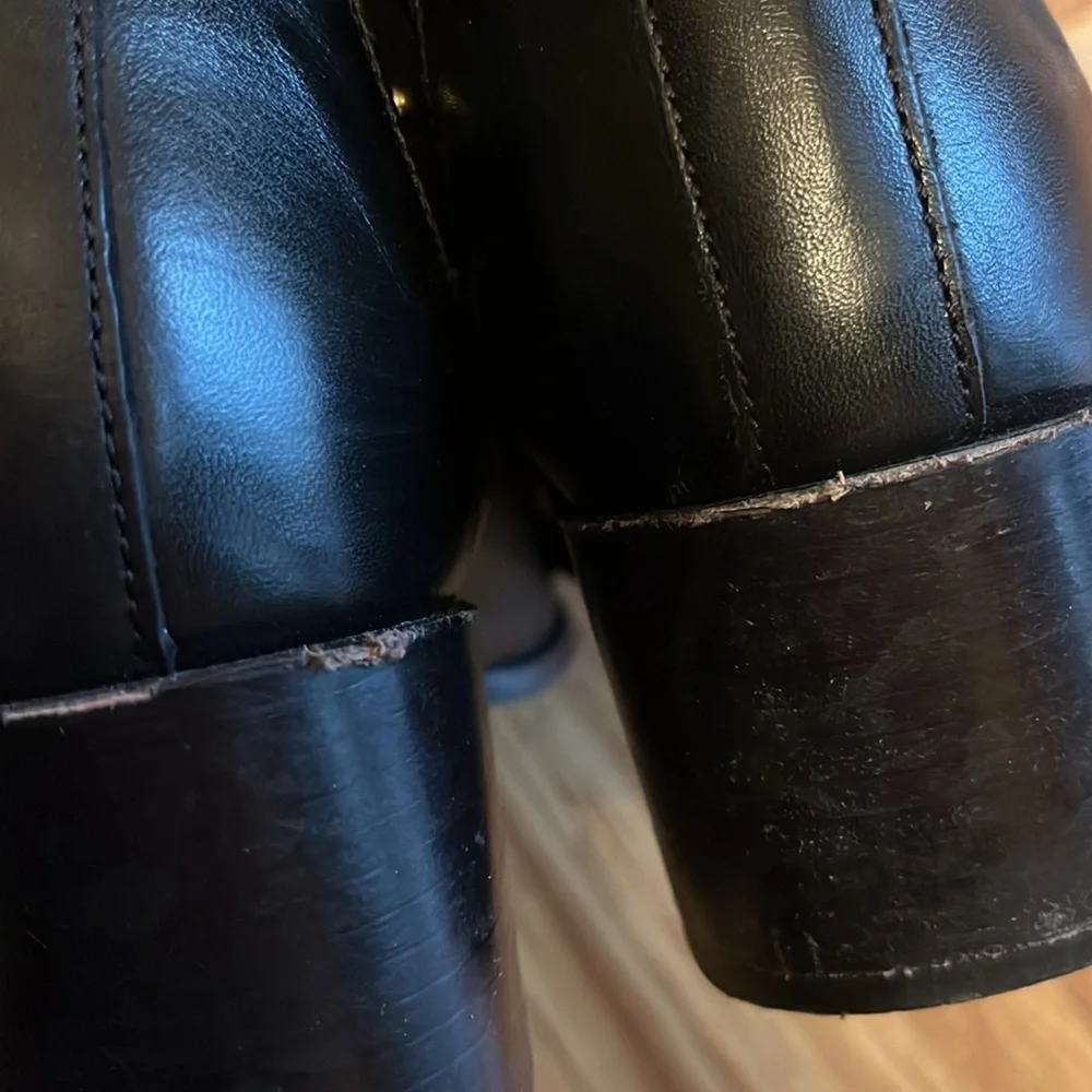 Carvela 7.5 pull on tall Chelsea Pointy Ankle Boots Booties Black Leather Studs
